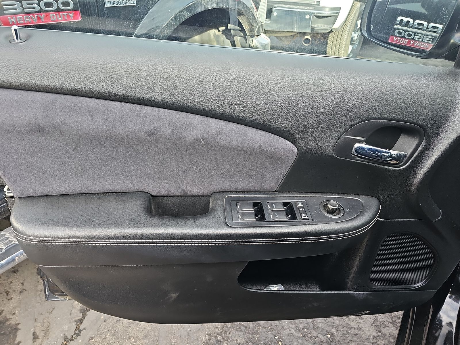 2011 Chrysler 200 S FWD