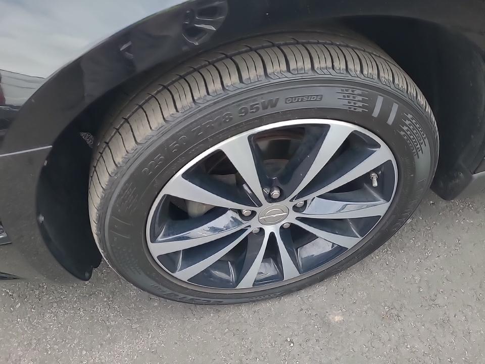 2011 Chrysler 200 S FWD