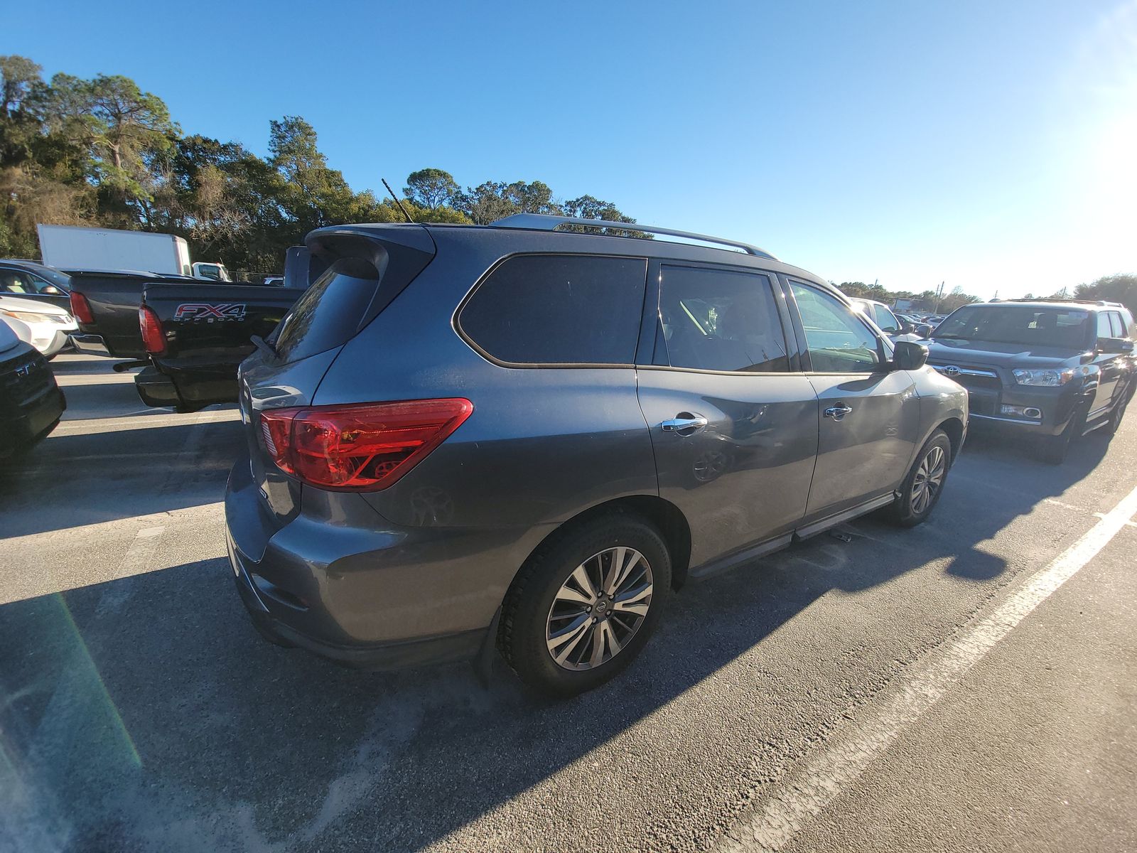 2018 Nissan Pathfinder S AWD