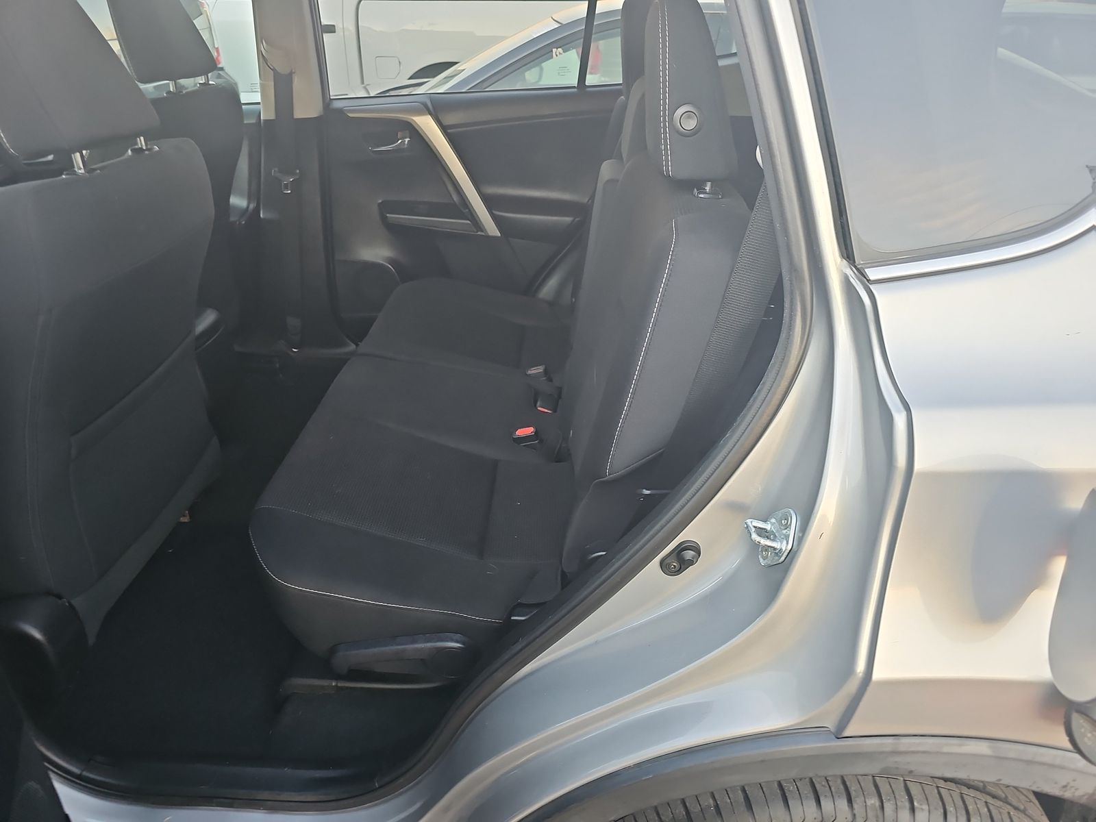 2016 Toyota RAV4 XLE FWD