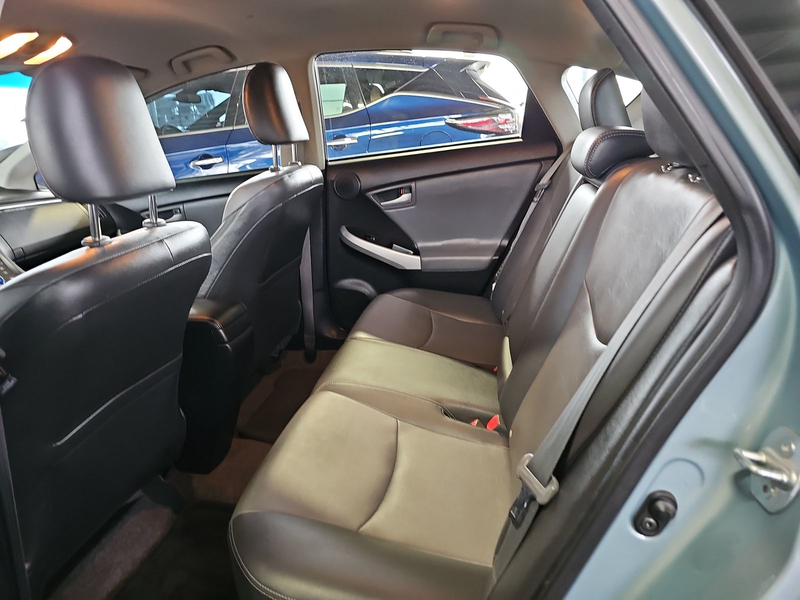 2014 Toyota Prius 4 FWD