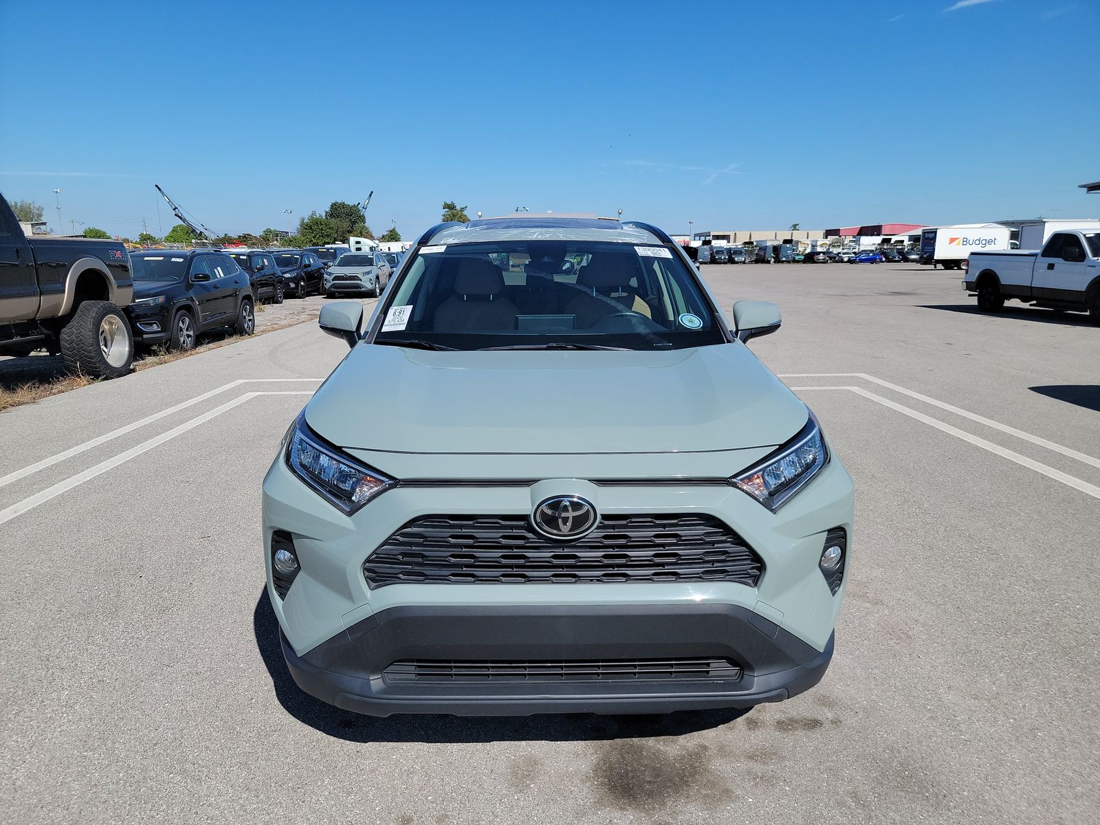 2020 Toyota RAV4 XLE FWD