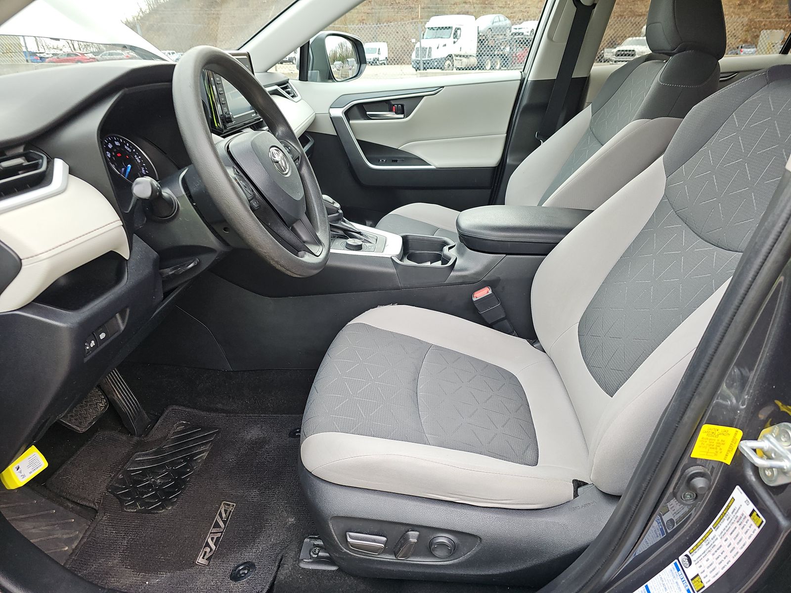 2020 Toyota RAV4 HYBRID XLE AWD