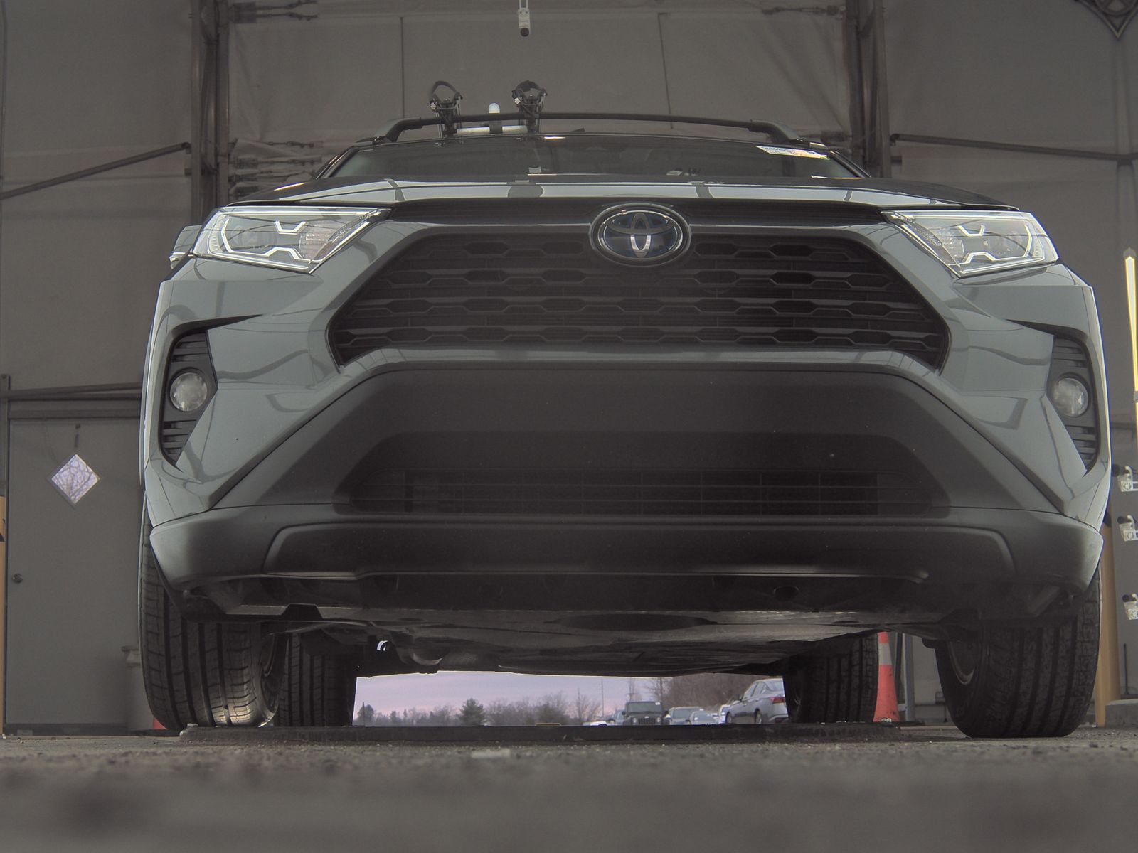 2020 Toyota RAV4 HYBRID XLE AWD