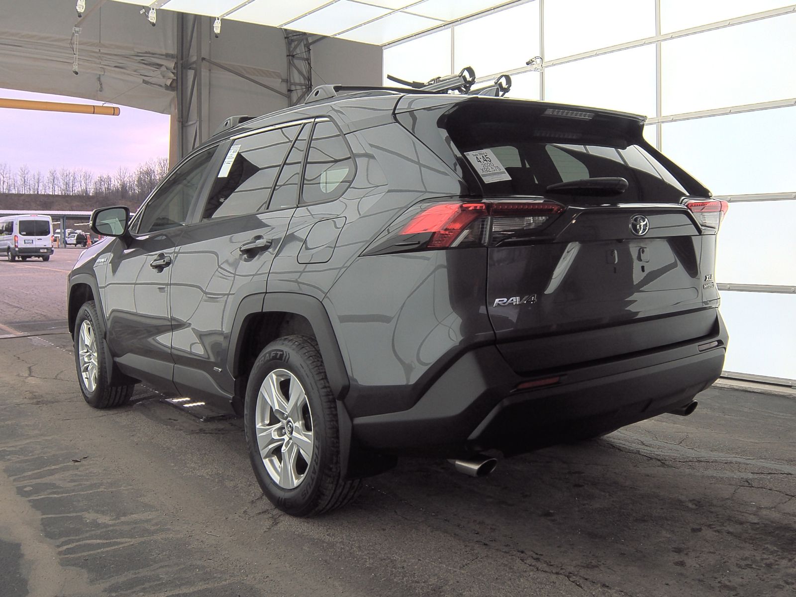 2020 Toyota RAV4 HYBRID XLE AWD