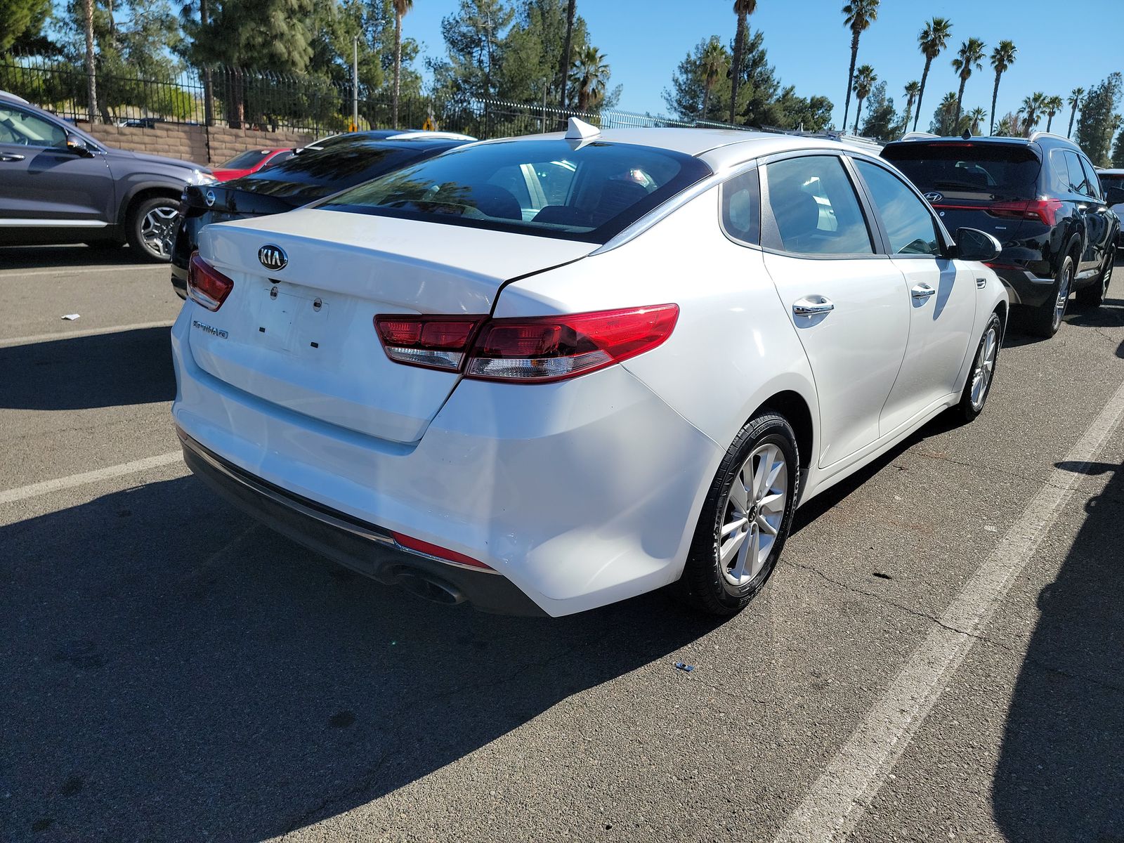 2016 Kia Optima LX FWD