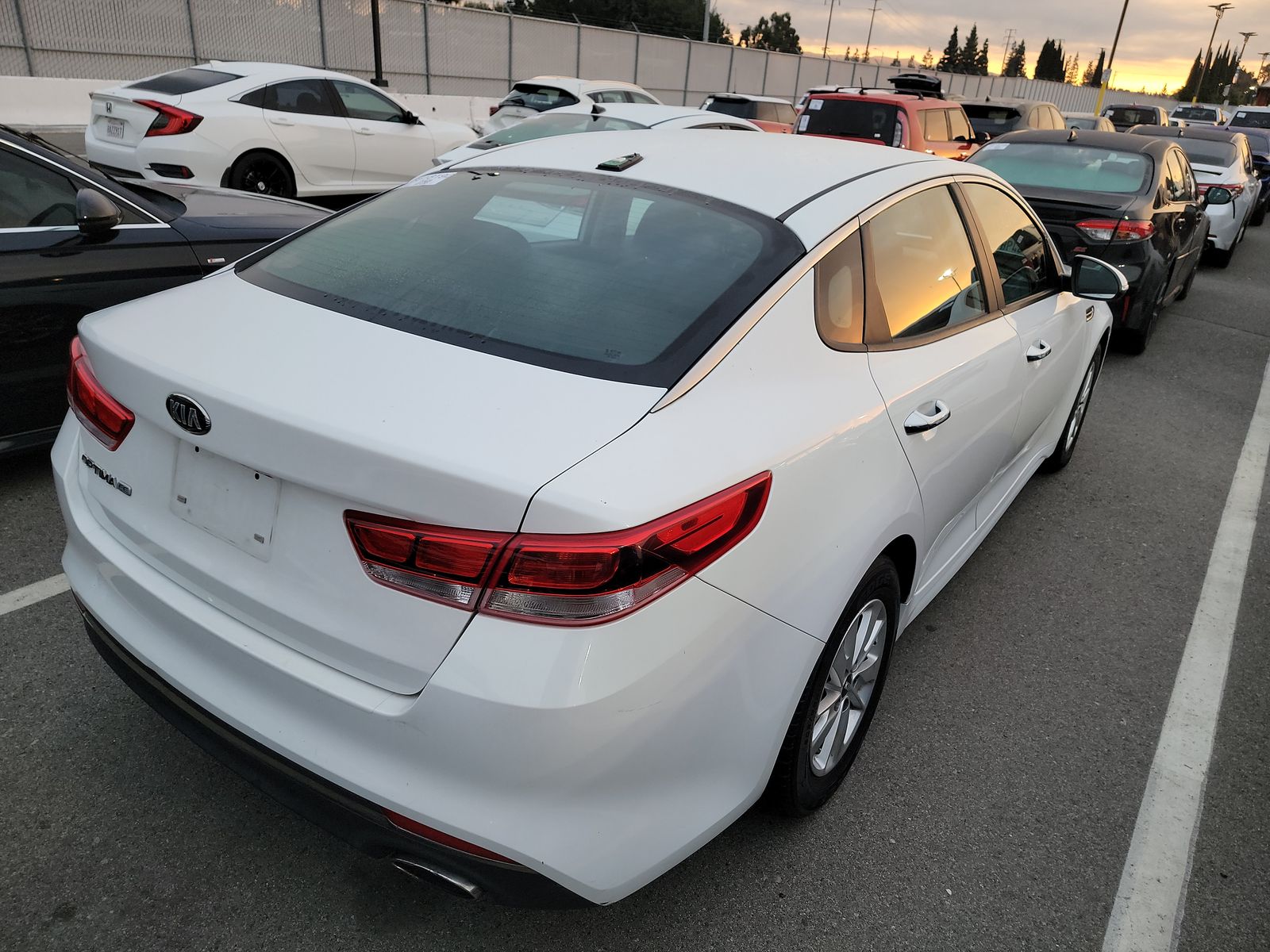 2016 Kia Optima LX FWD