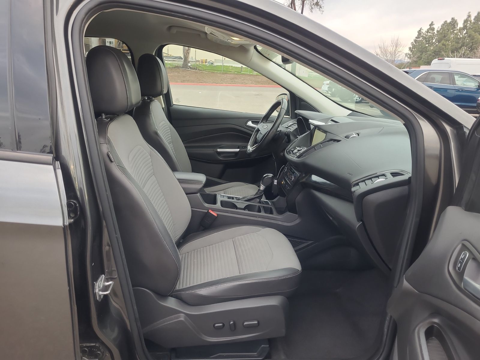 2017 Ford Escape TITANIUM FWD