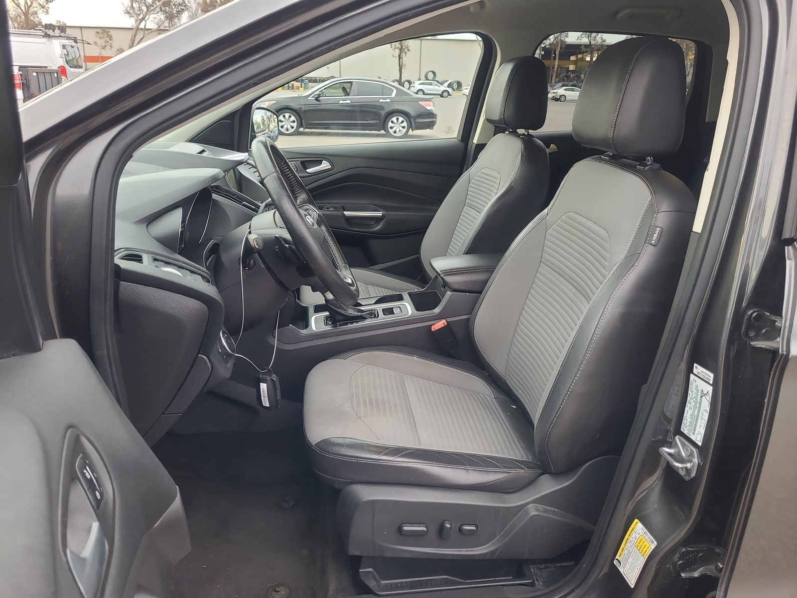 2017 Ford Escape TITANIUM FWD