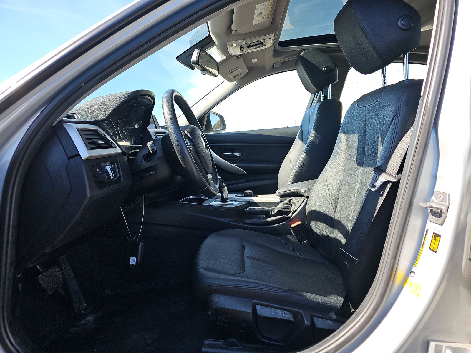 2017 BMW 3 Series 320I RWD