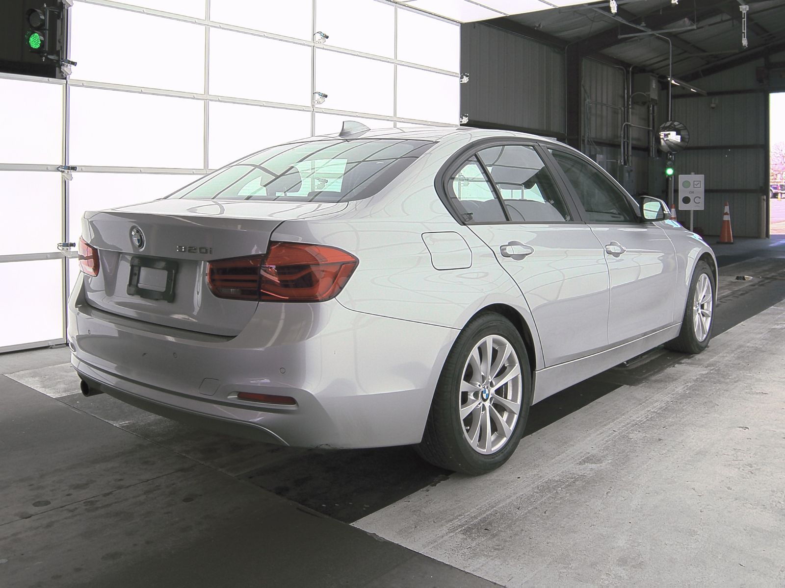 2017 BMW 3 Series 320I RWD