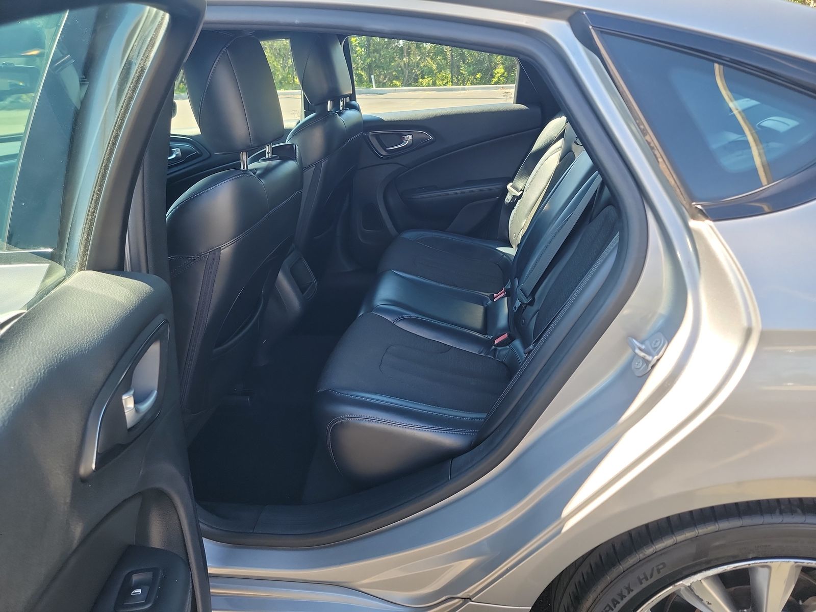 2015 Chrysler 200 S FWD