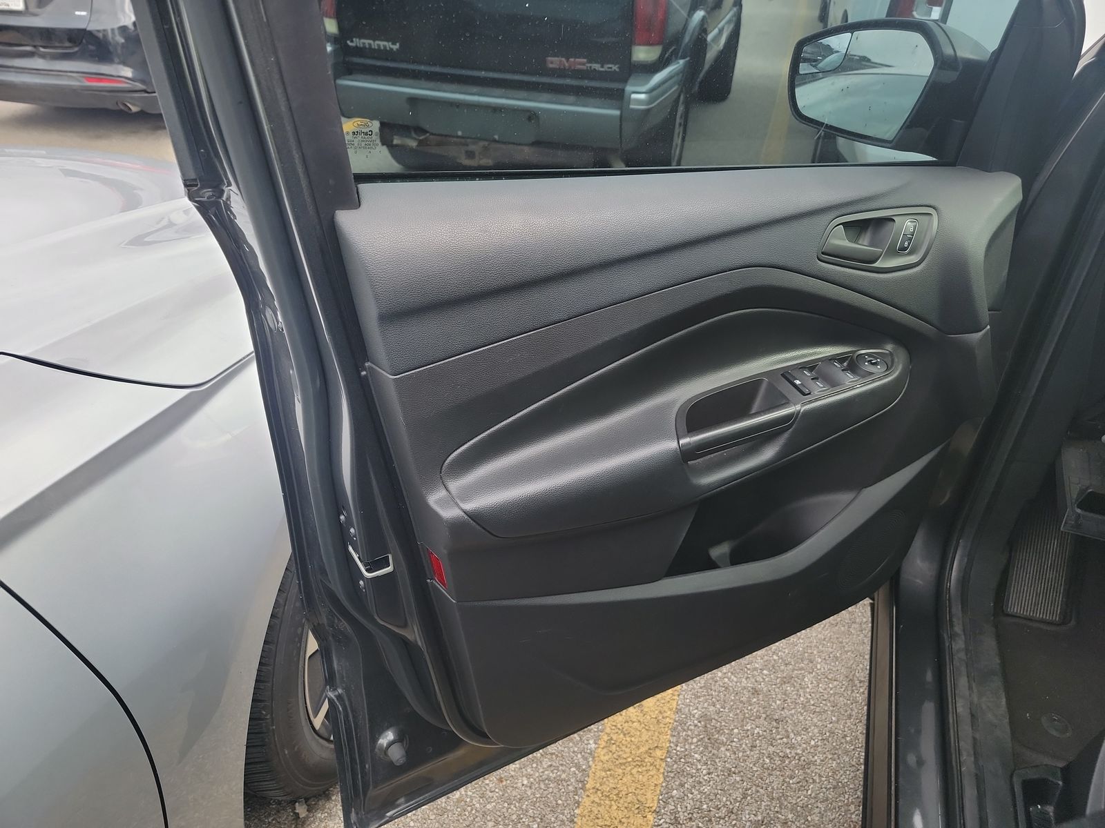 2018 Ford Escape S FWD