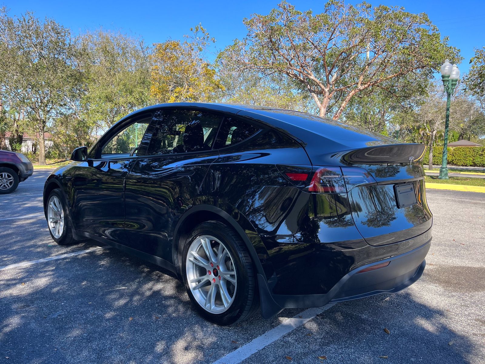 2021 Tesla Model Y Standard Range RWD