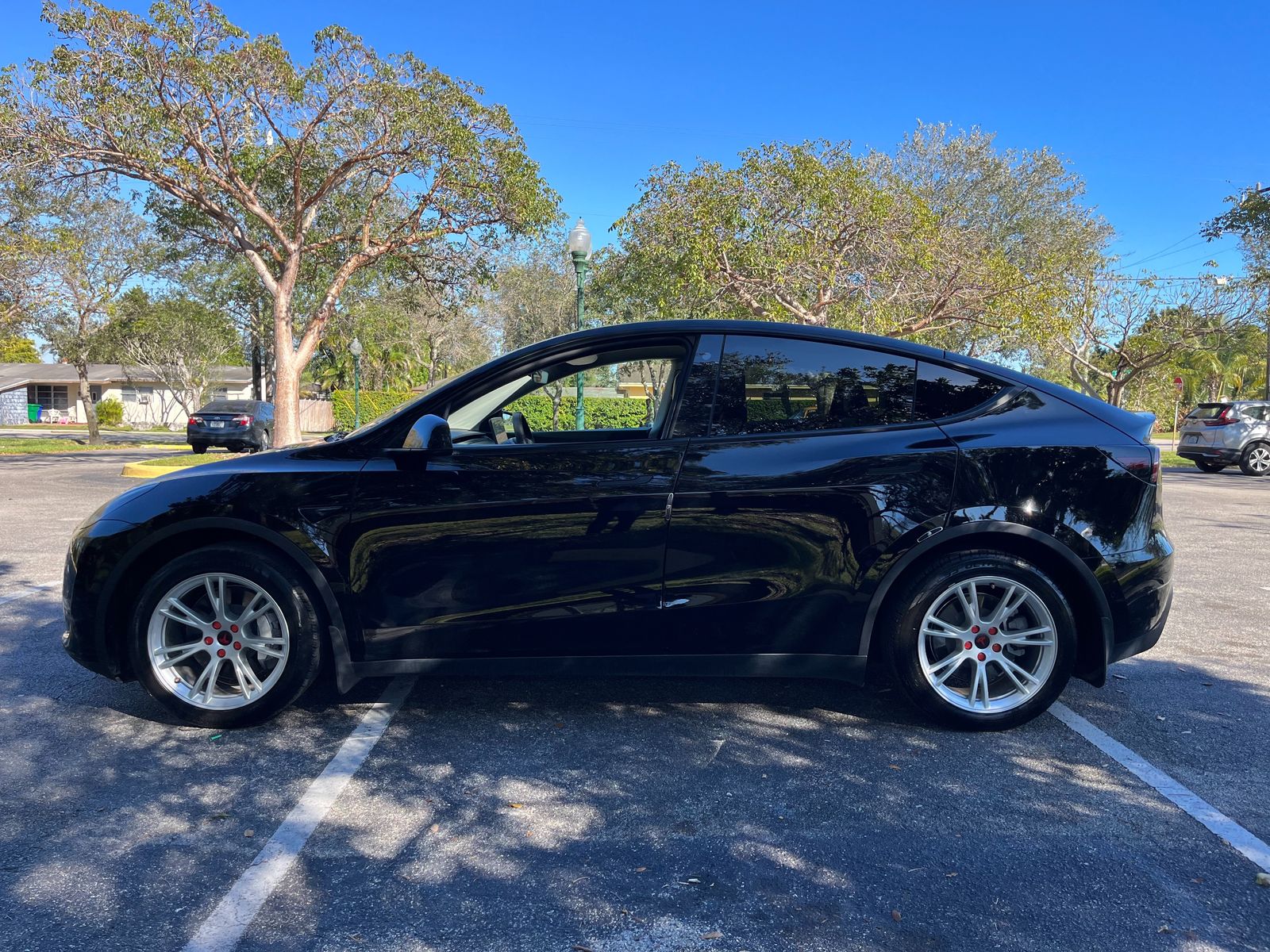 2021 Tesla Model Y Standard Range RWD