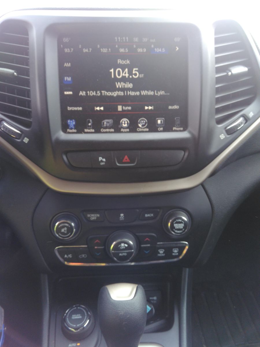 2016 Jeep Cherokee ALTITUDE AWD