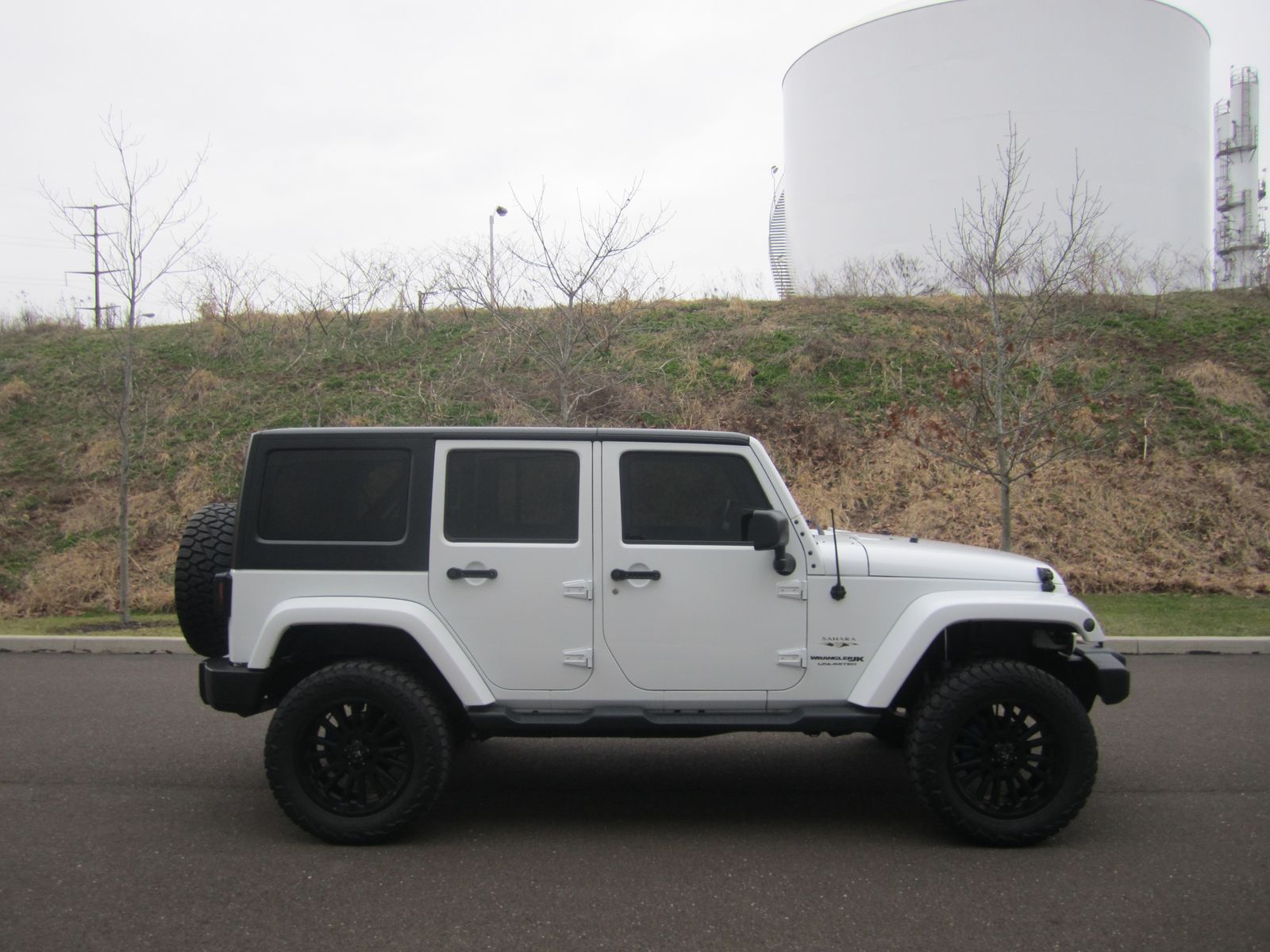 JEEP SAHARA - 9