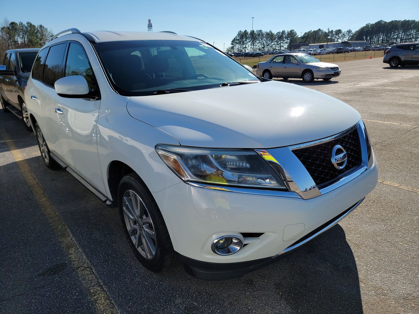 2016 Nissan Pathfinder SV AWD