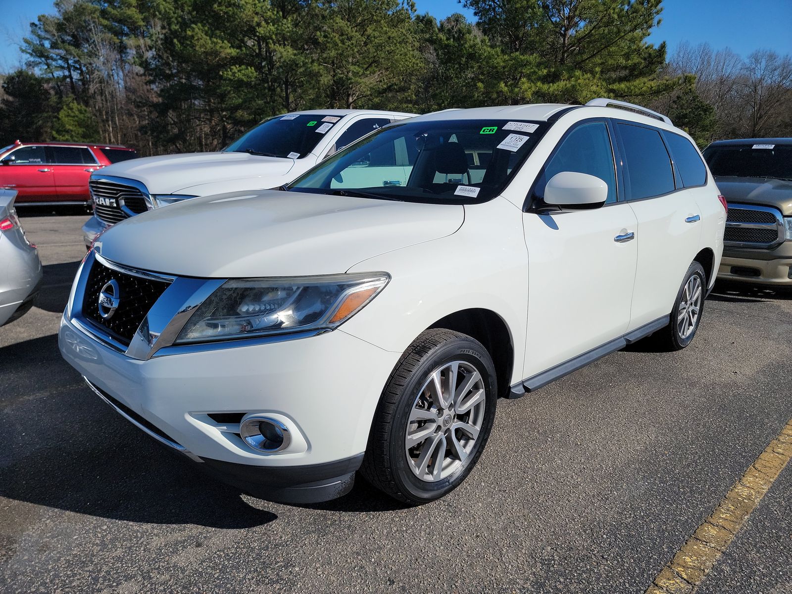 2016 Nissan Pathfinder SV AWD