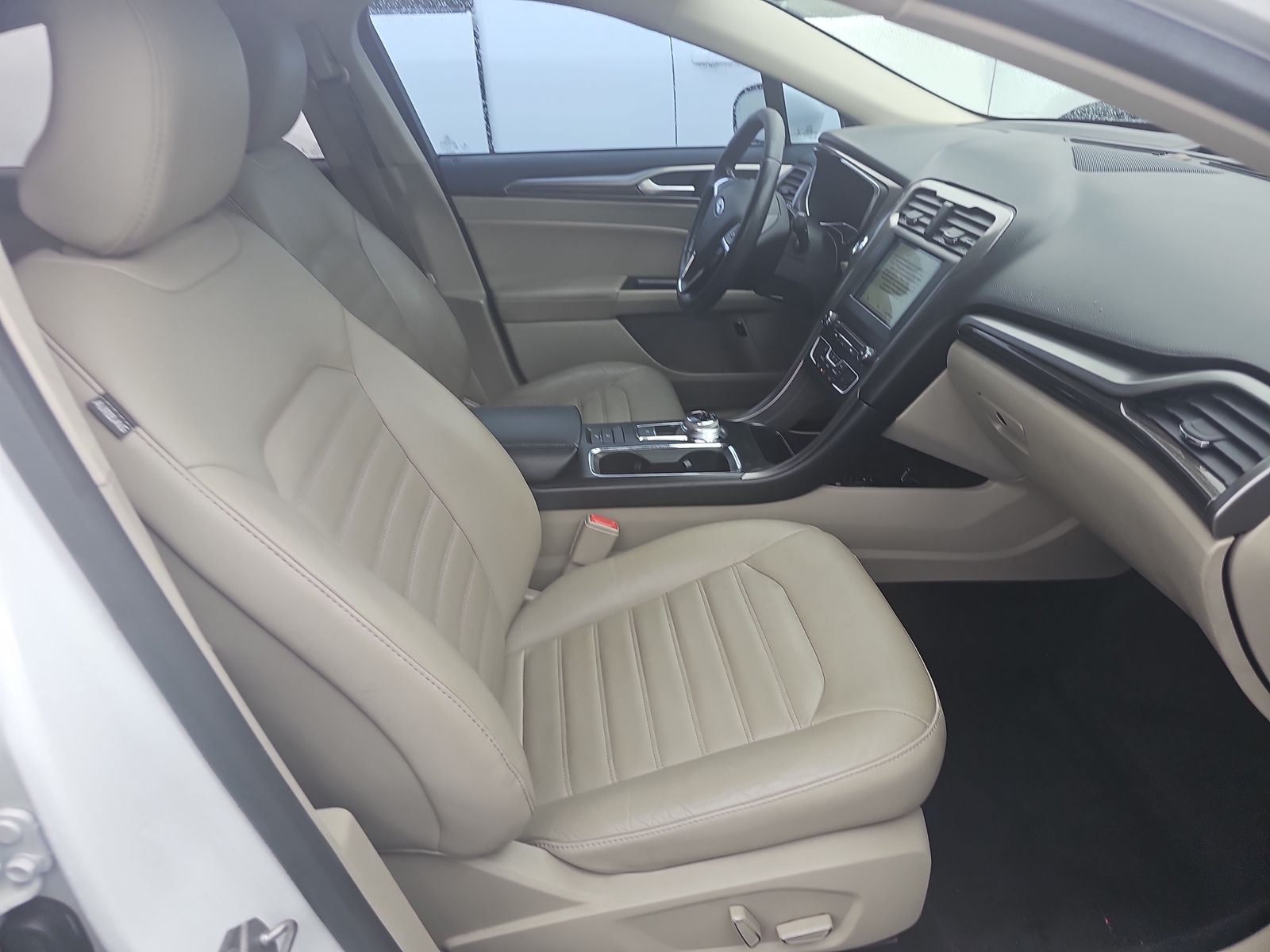 2017 Ford Fusion HYBRID SE FWD