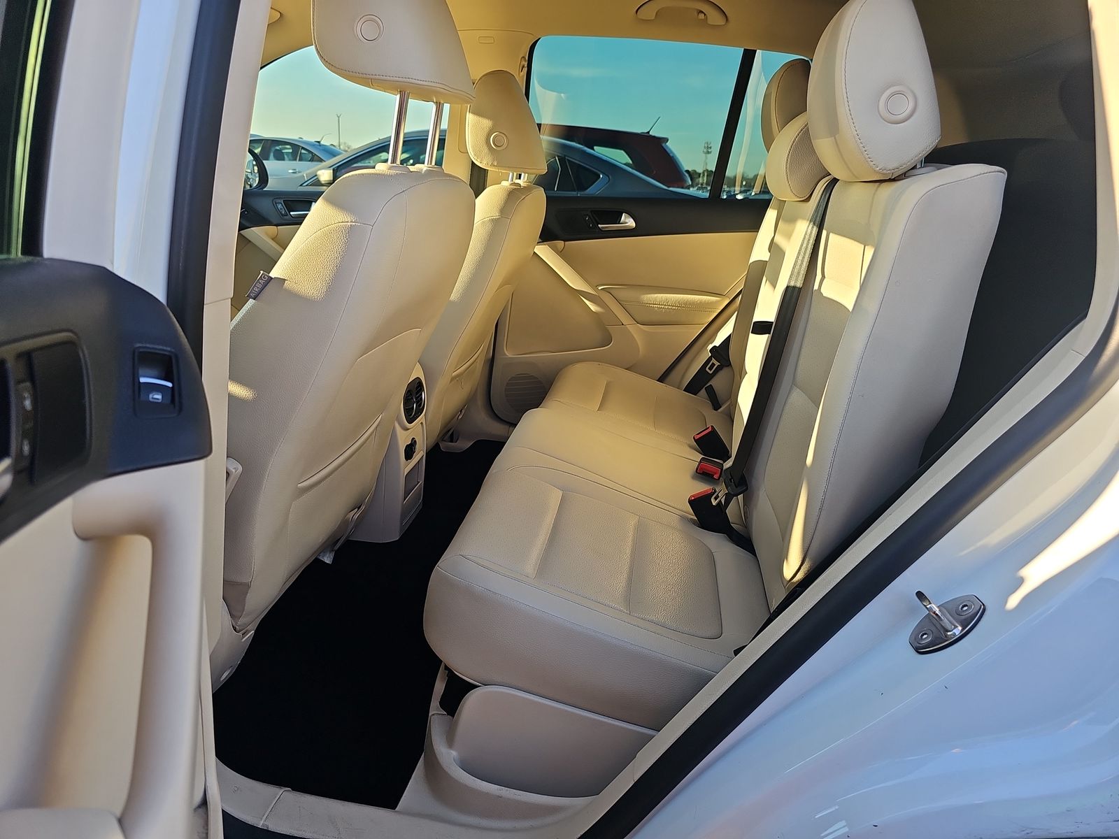 2014 Volkswagen Tiguan SE FWD