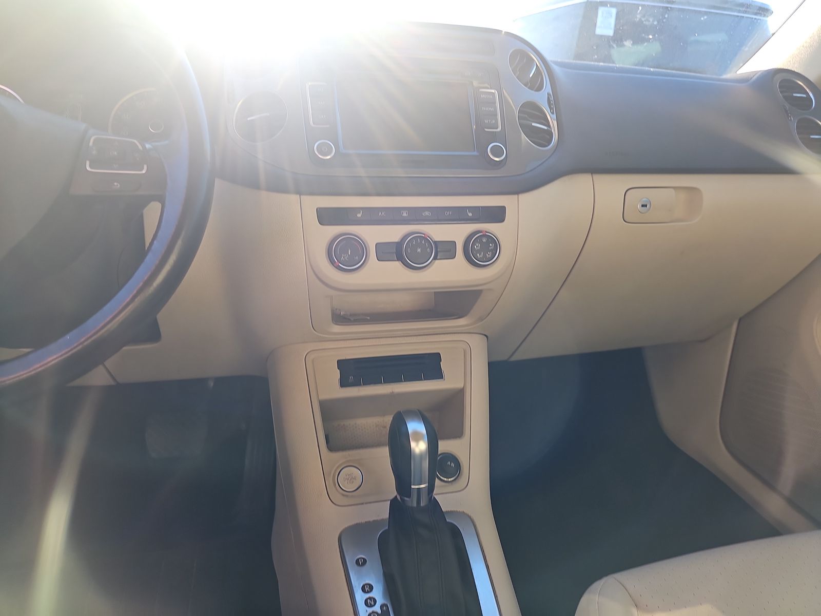2014 Volkswagen Tiguan SE FWD