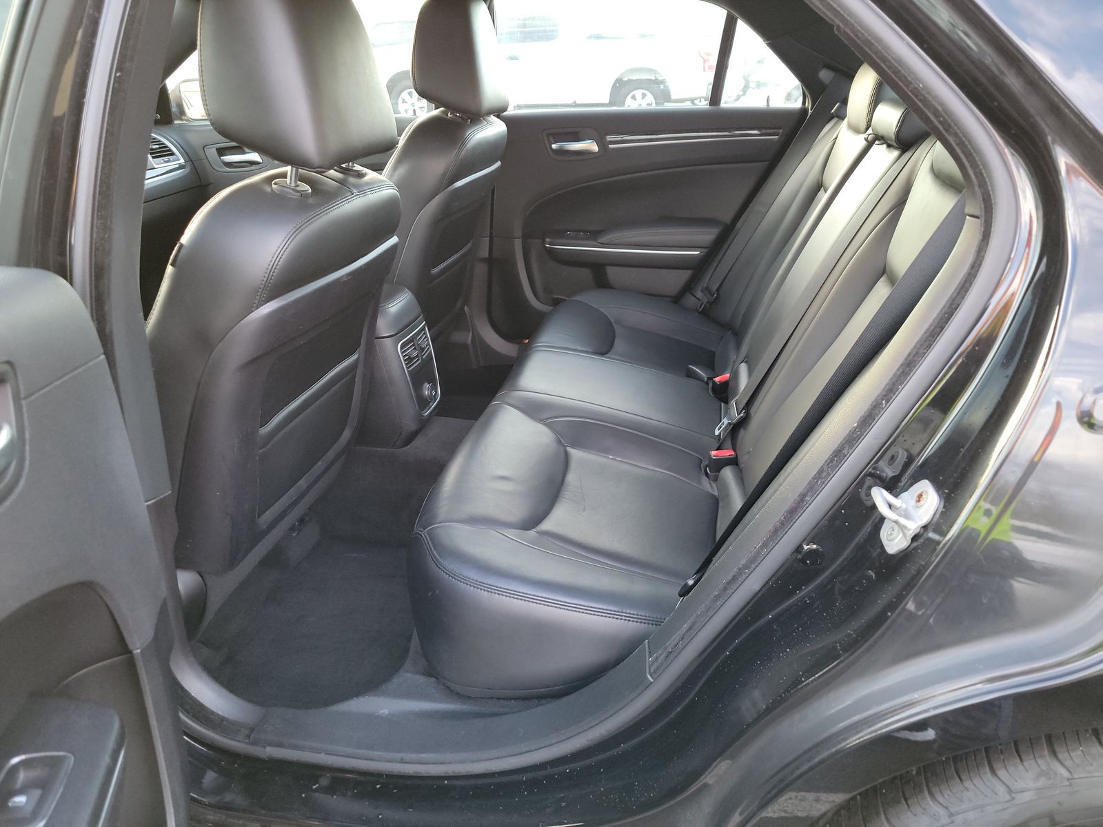 2011 Chrysler 300 LIMITED RWD