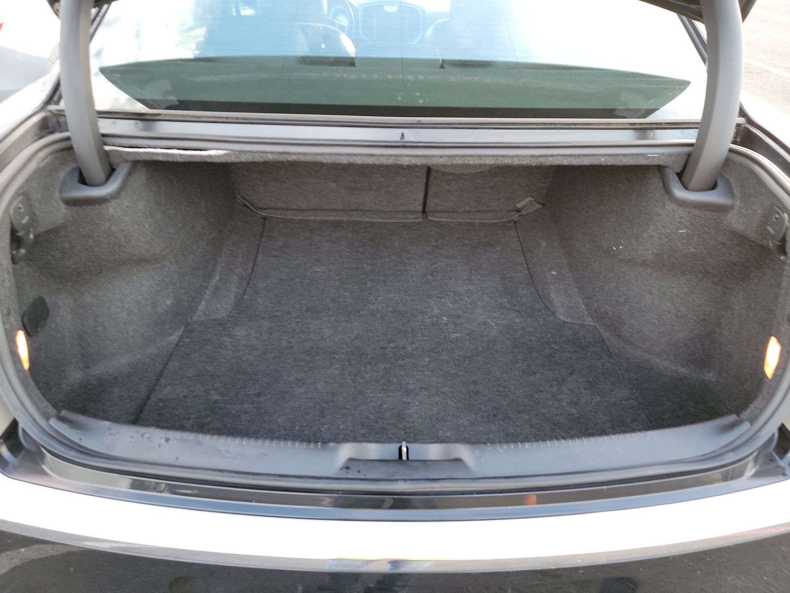 2011 Chrysler 300 LIMITED RWD