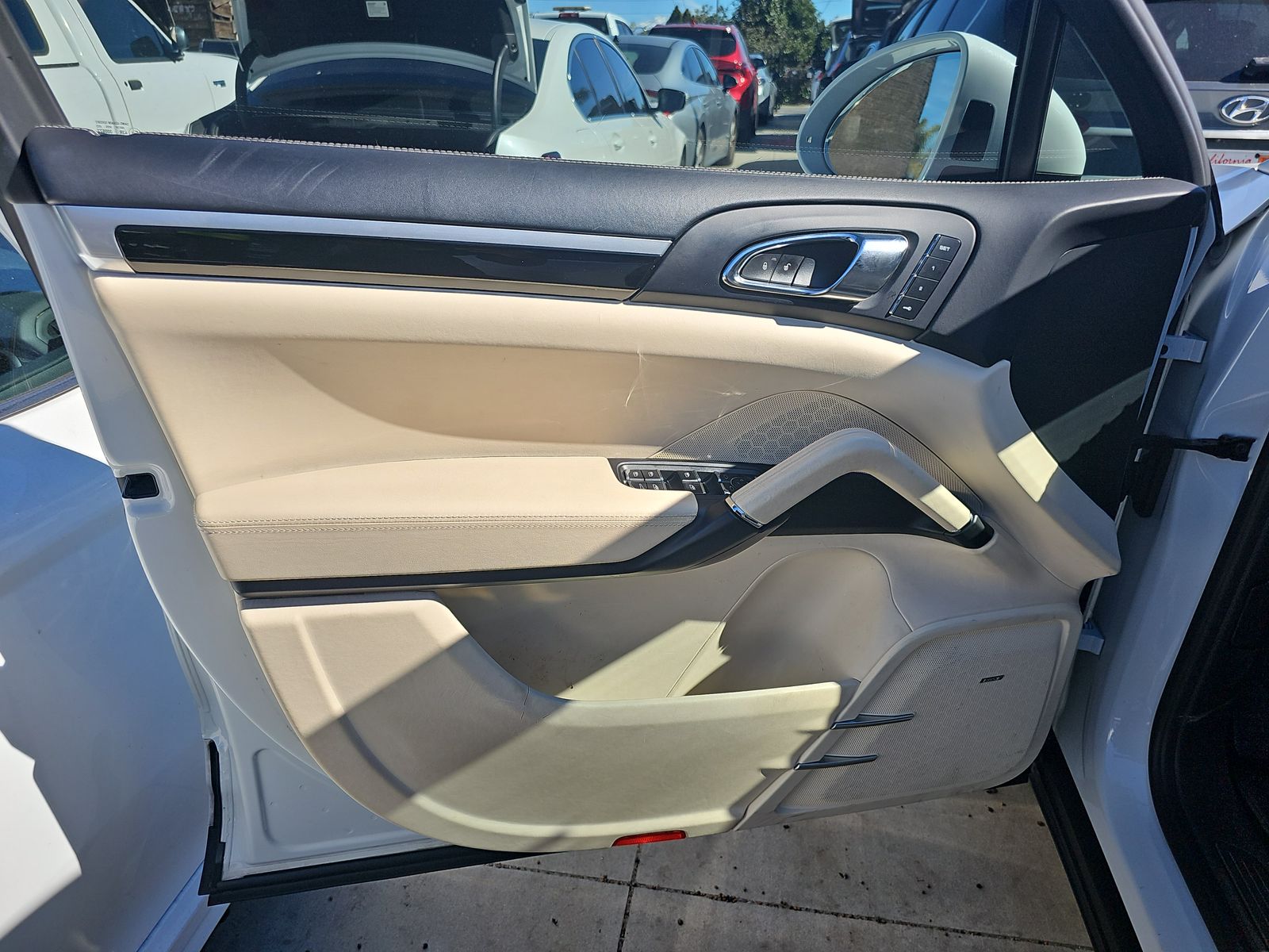 2016 Porsche Cayenne  AWD