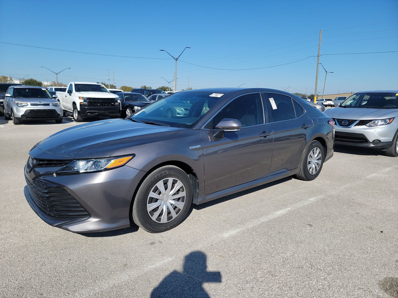 2019 Toyota Camry HYBRID LE FWD
