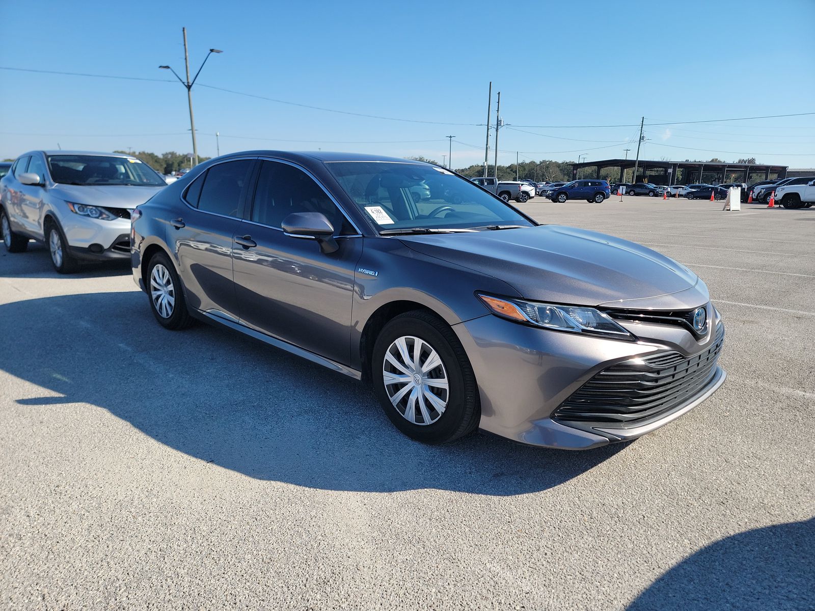2019 Toyota Camry HYBRID LE FWD