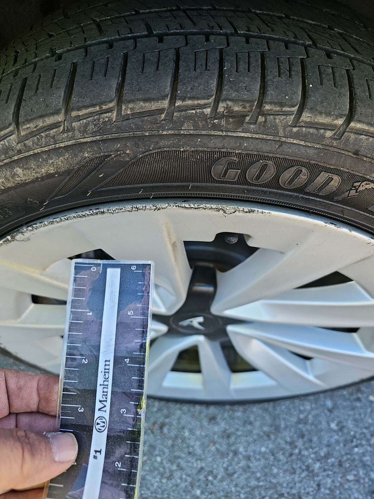 2022 Tesla Model 3 STANDARD R FWD