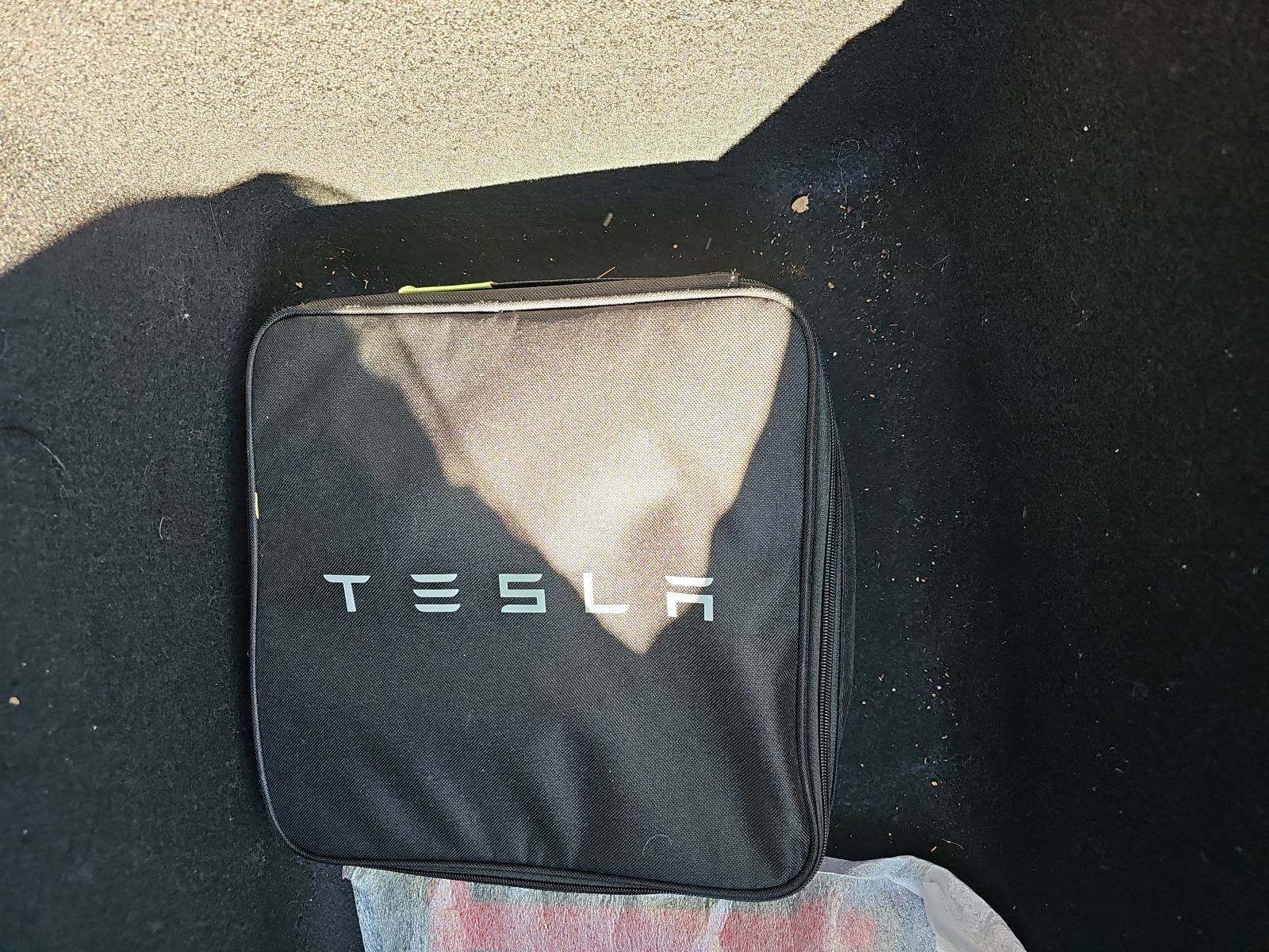 2022 Tesla Model 3 STANDARD R FWD