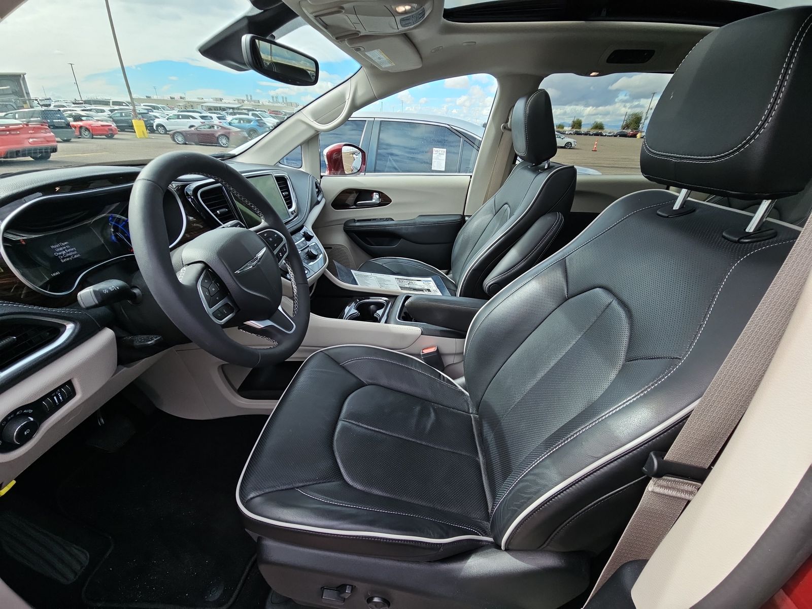 2022 Chrysler Pacifica Hybrid Limited FWD