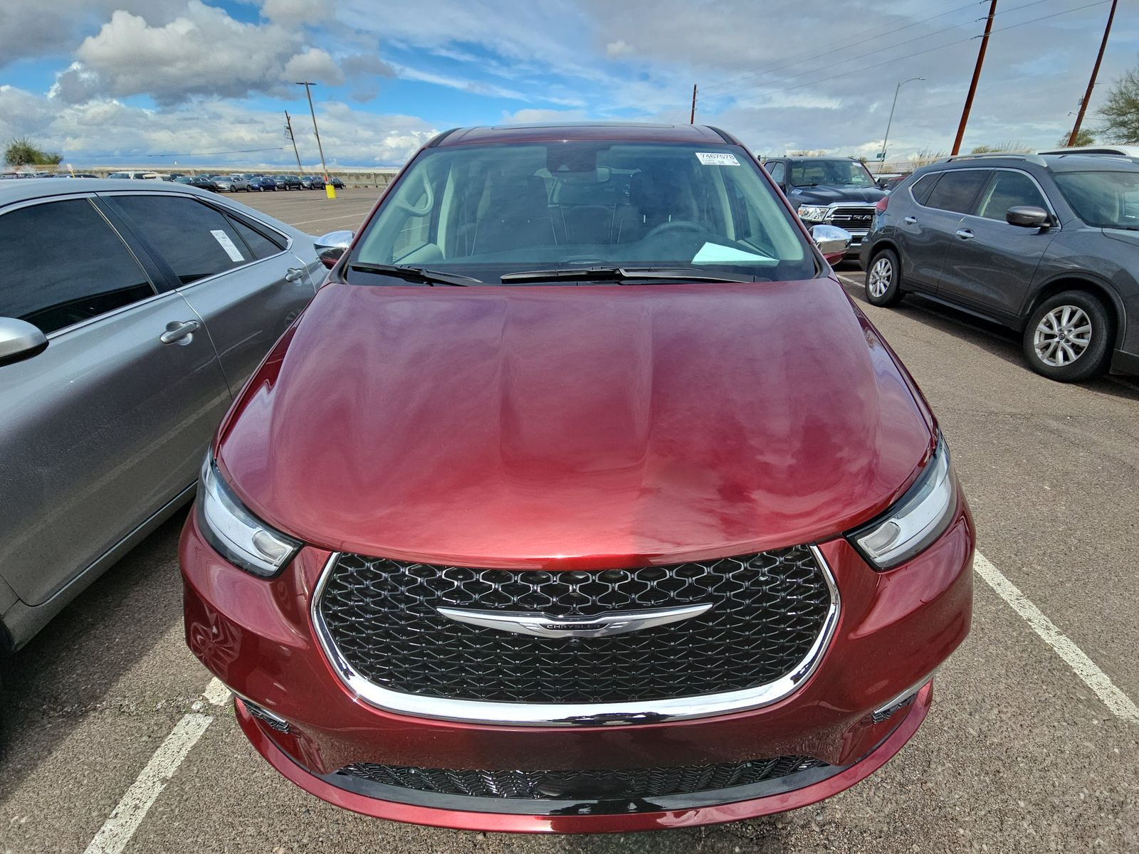 2022 Chrysler Pacifica Hybrid Limited FWD