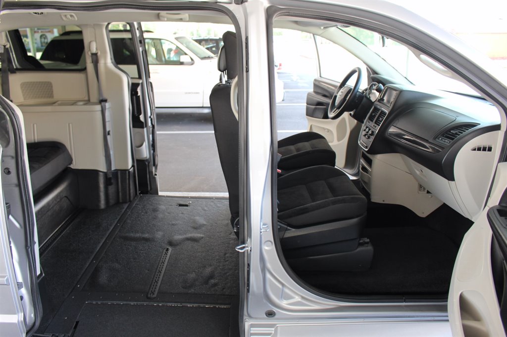 2017 Dodge Grand Caravan SE FWD