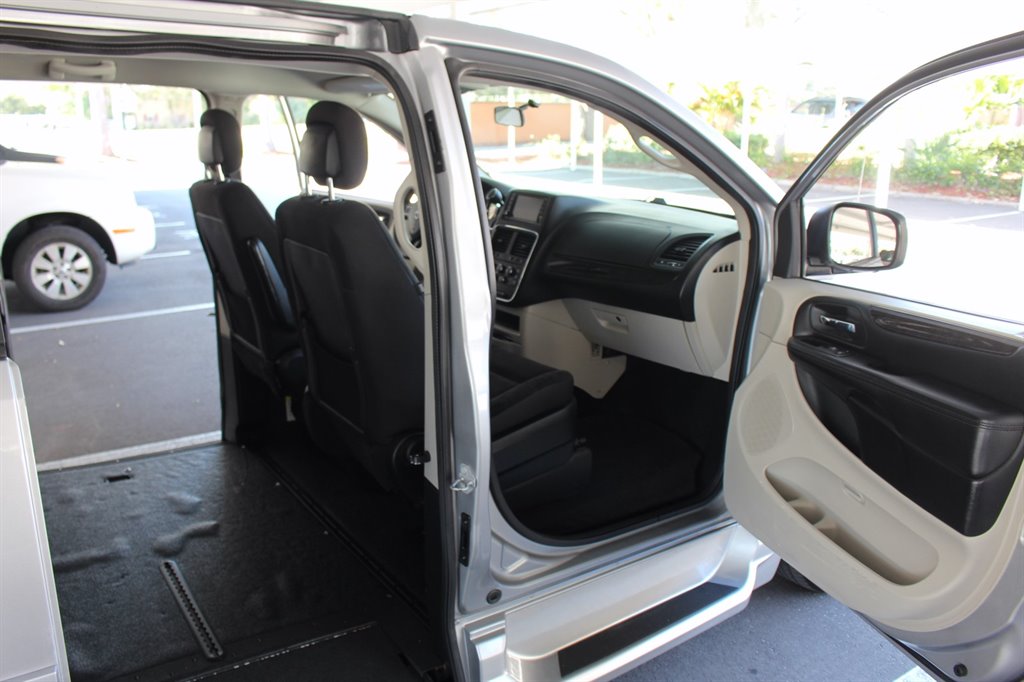 2017 Dodge Grand Caravan SE FWD