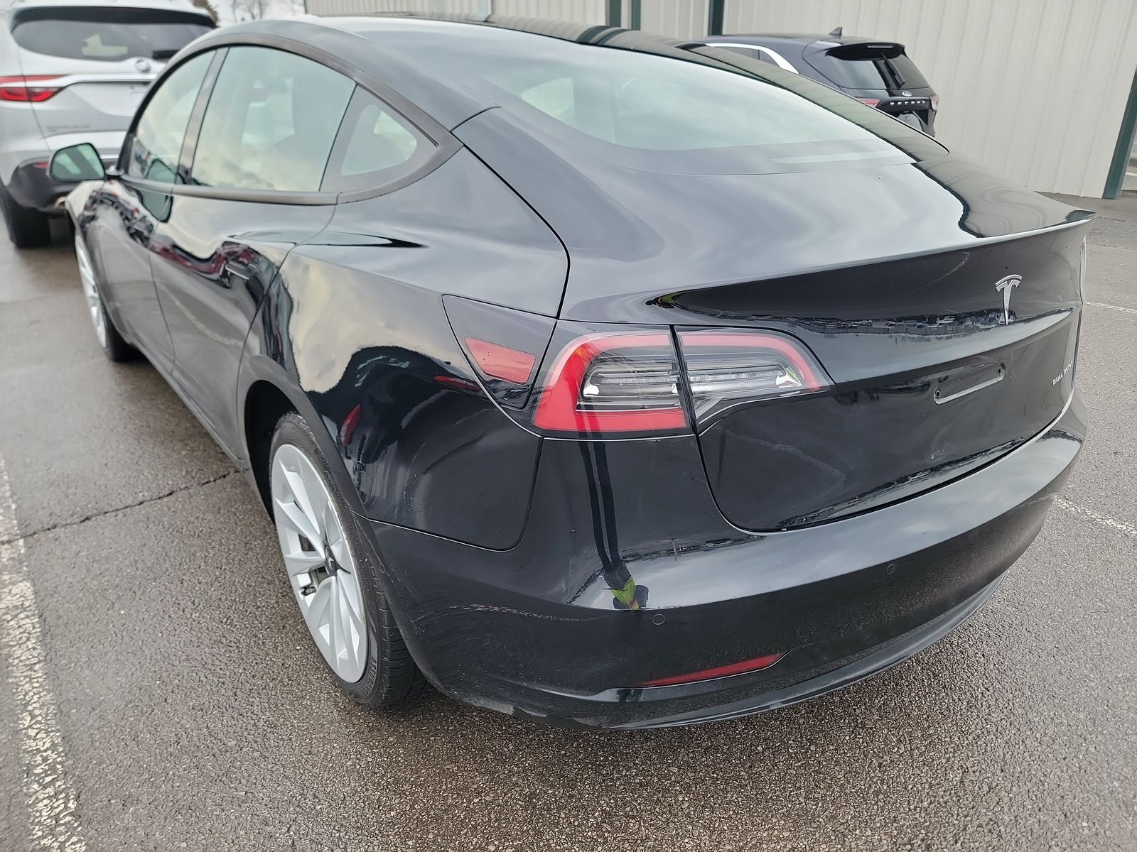 2022 Tesla Model 3 STANDARD R FWD