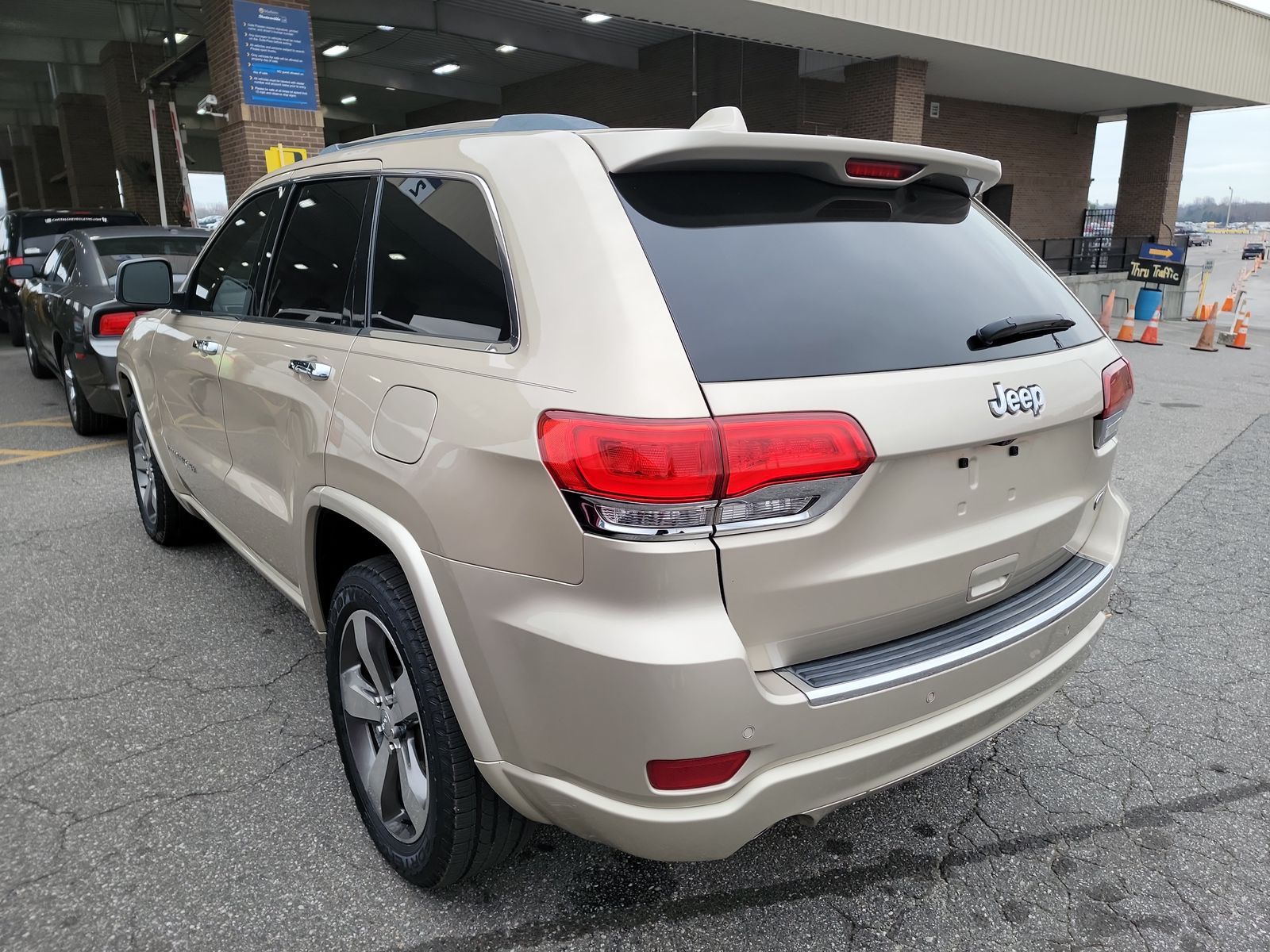 2015 Jeep Grand Cherokee OVERLAND RWD