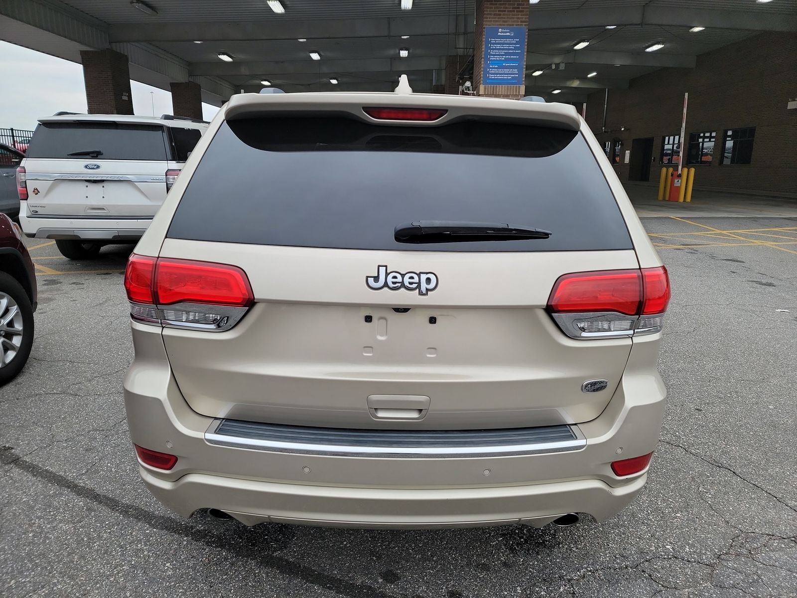 2015 Jeep Grand Cherokee OVERLAND RWD