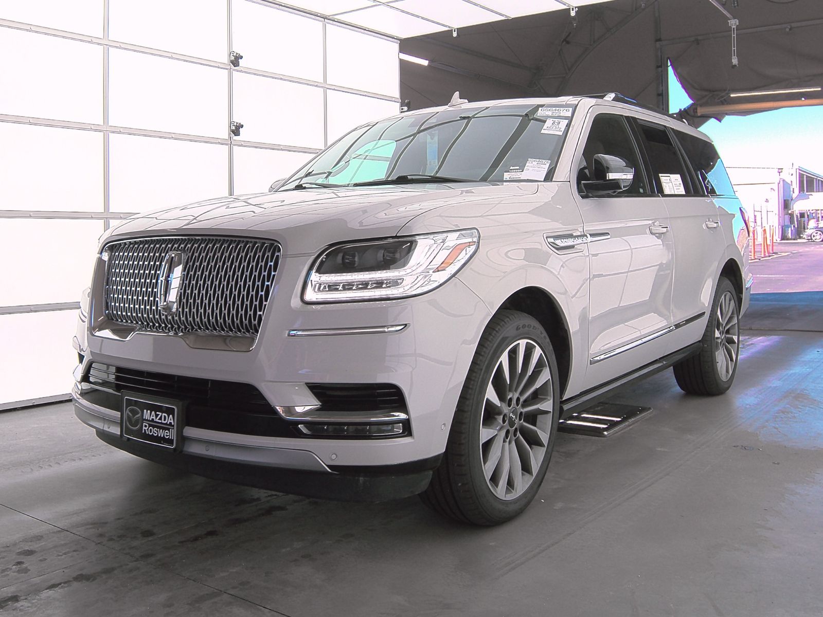 2021 Lincoln Navigator RESERVE RWD - купить Авто из сша Lincoln в Киеве и  Украине, 2021 Lincoln Navigator RESERVE RWD из США - пригон авто из сша,  цена в компании Autofreedom