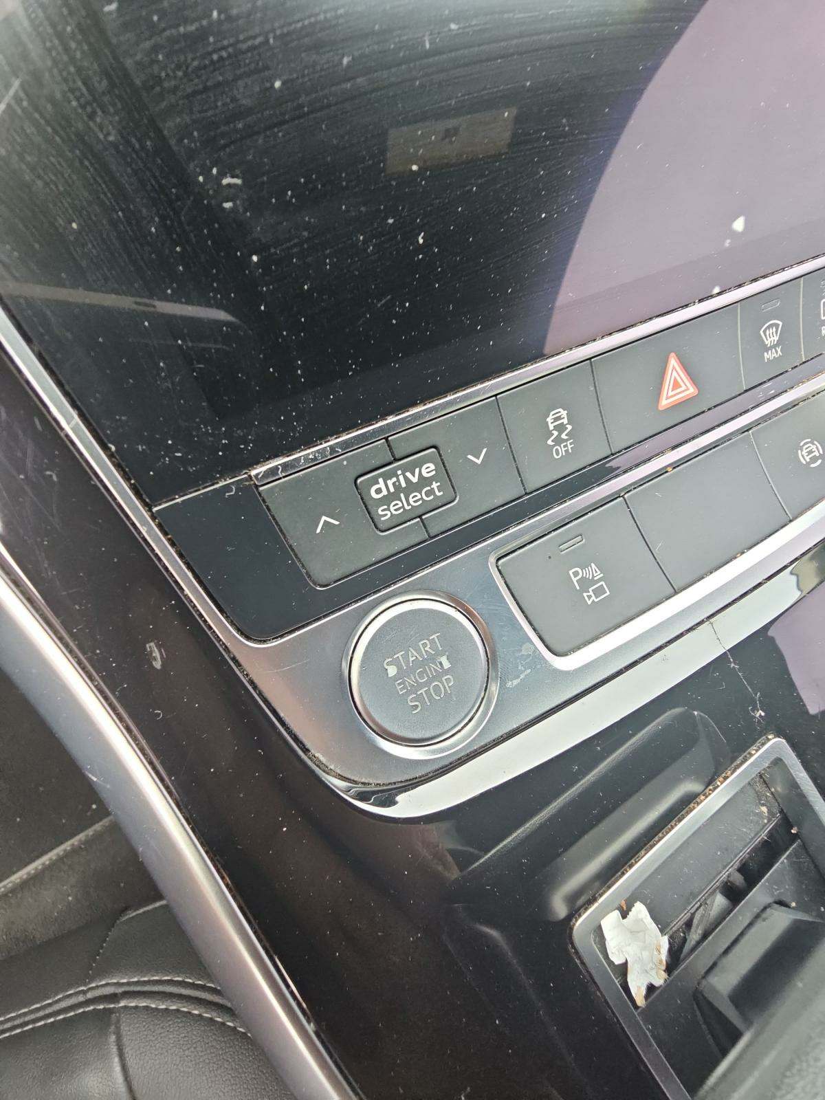 2019 Audi Q8 Premium AWD