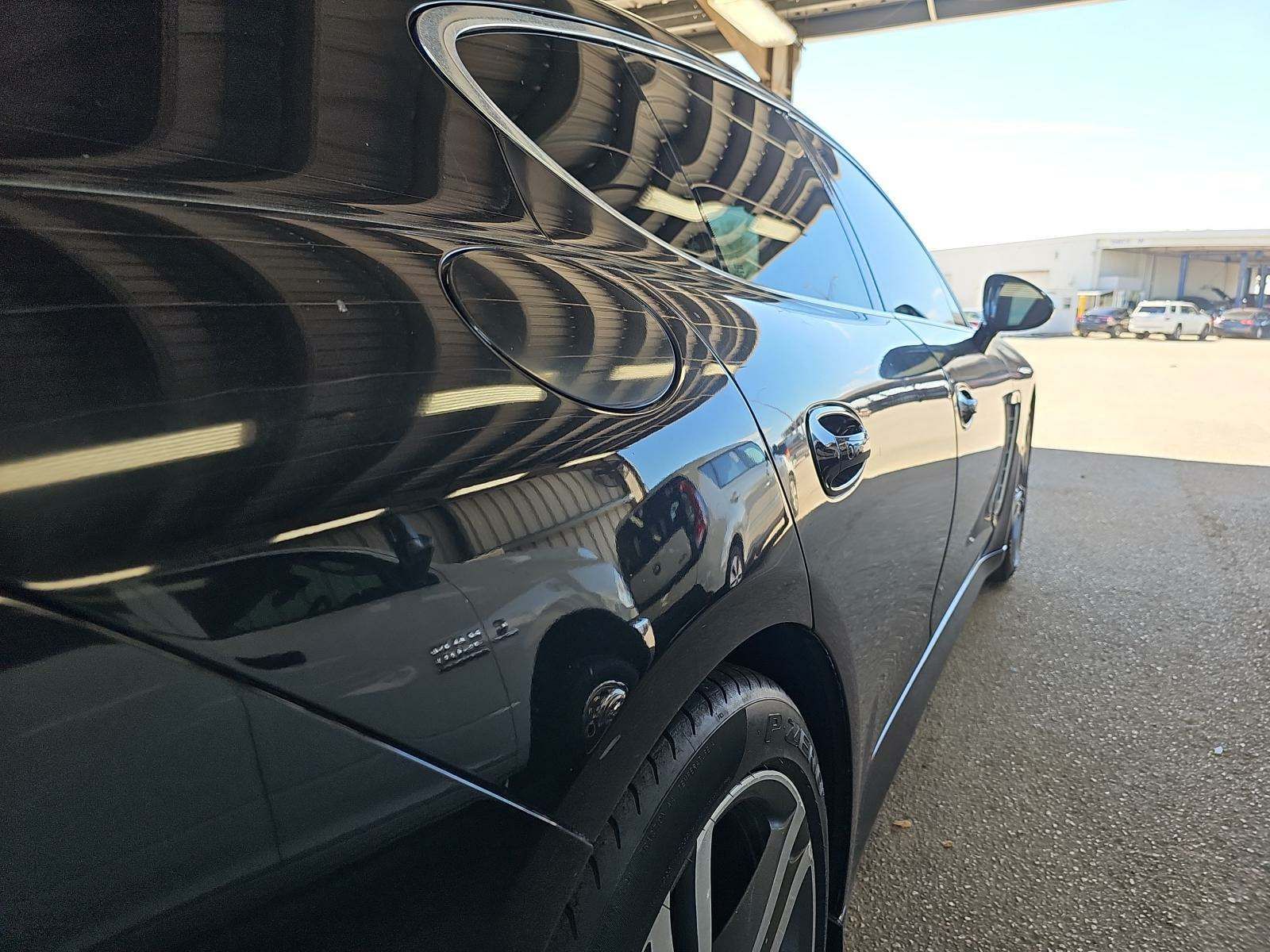 2011 Porsche Panamera Turbo AWD