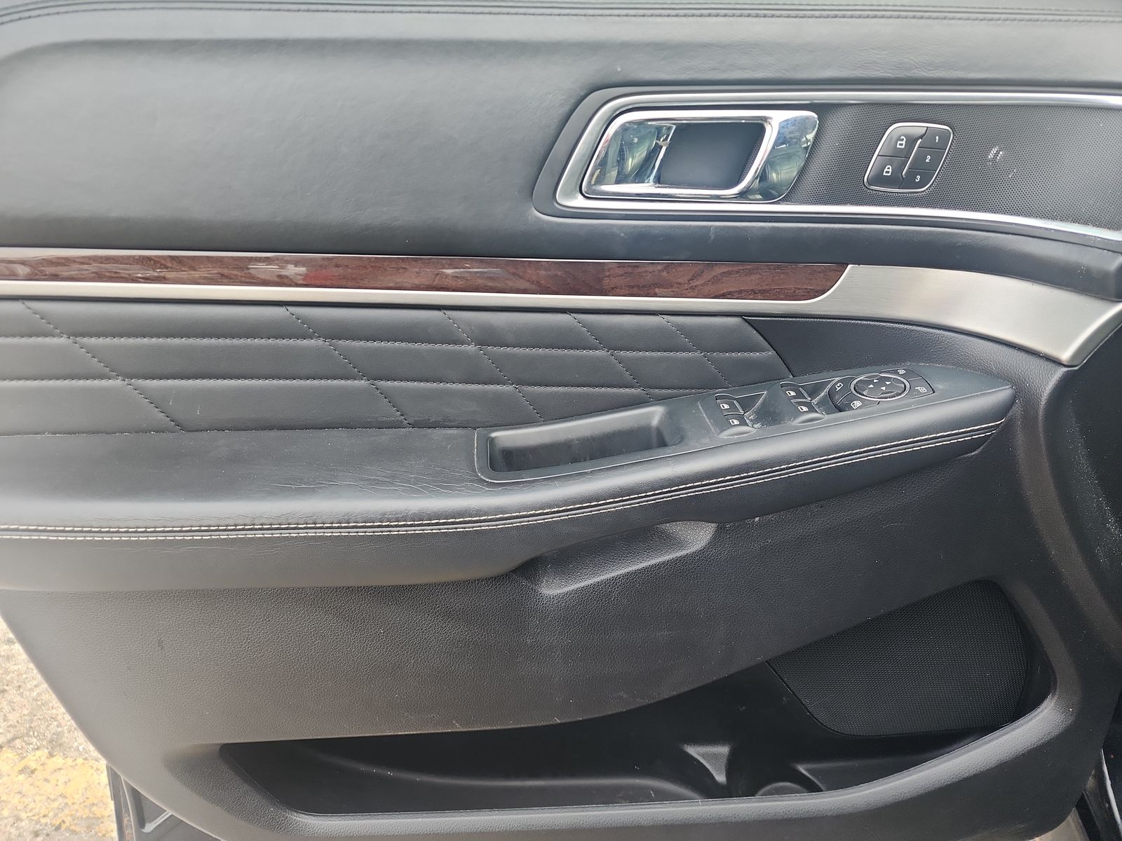 2016 Ford Explorer Platinum AWD