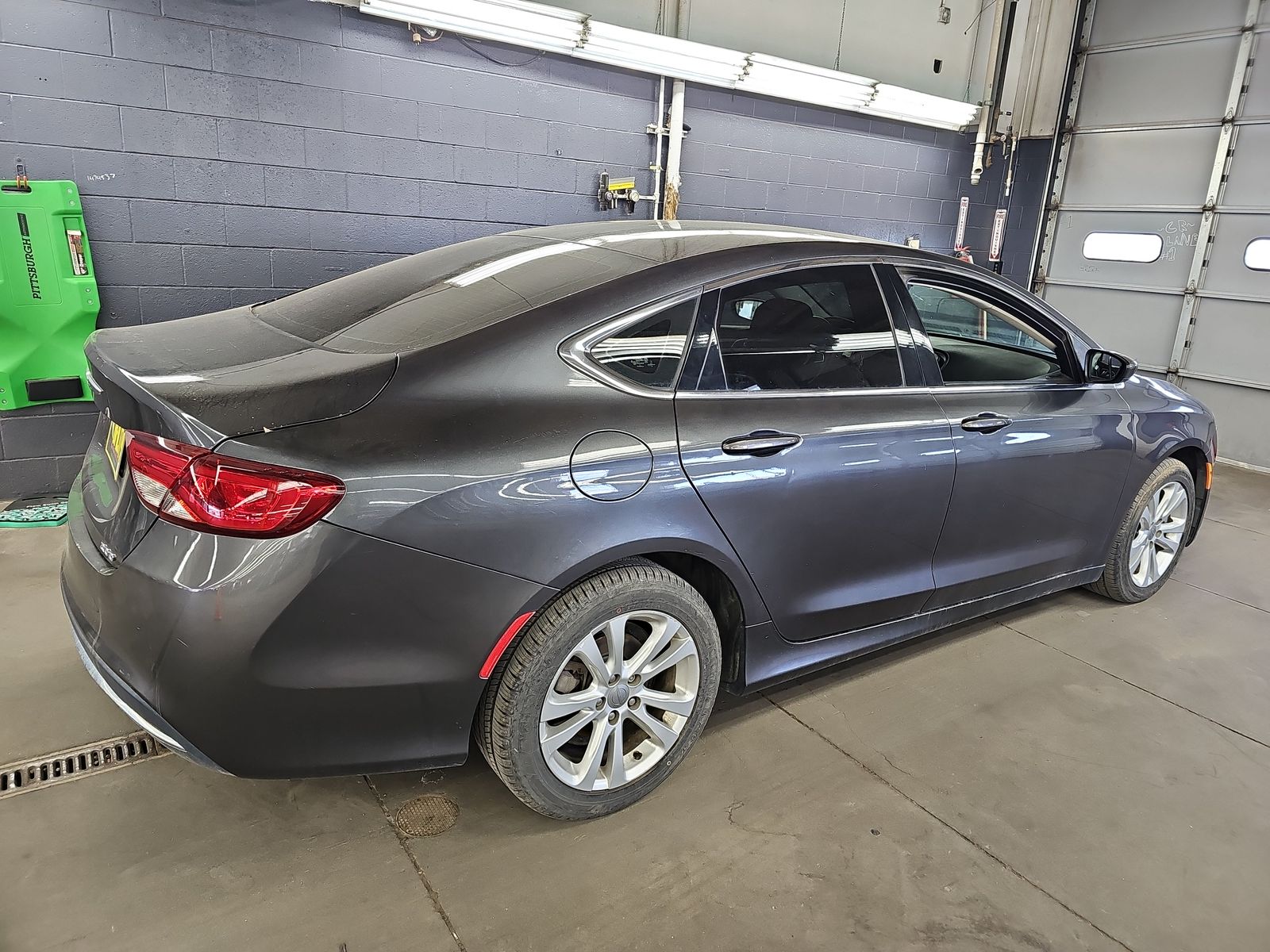2015 Chrysler 200 LIMITED FWD