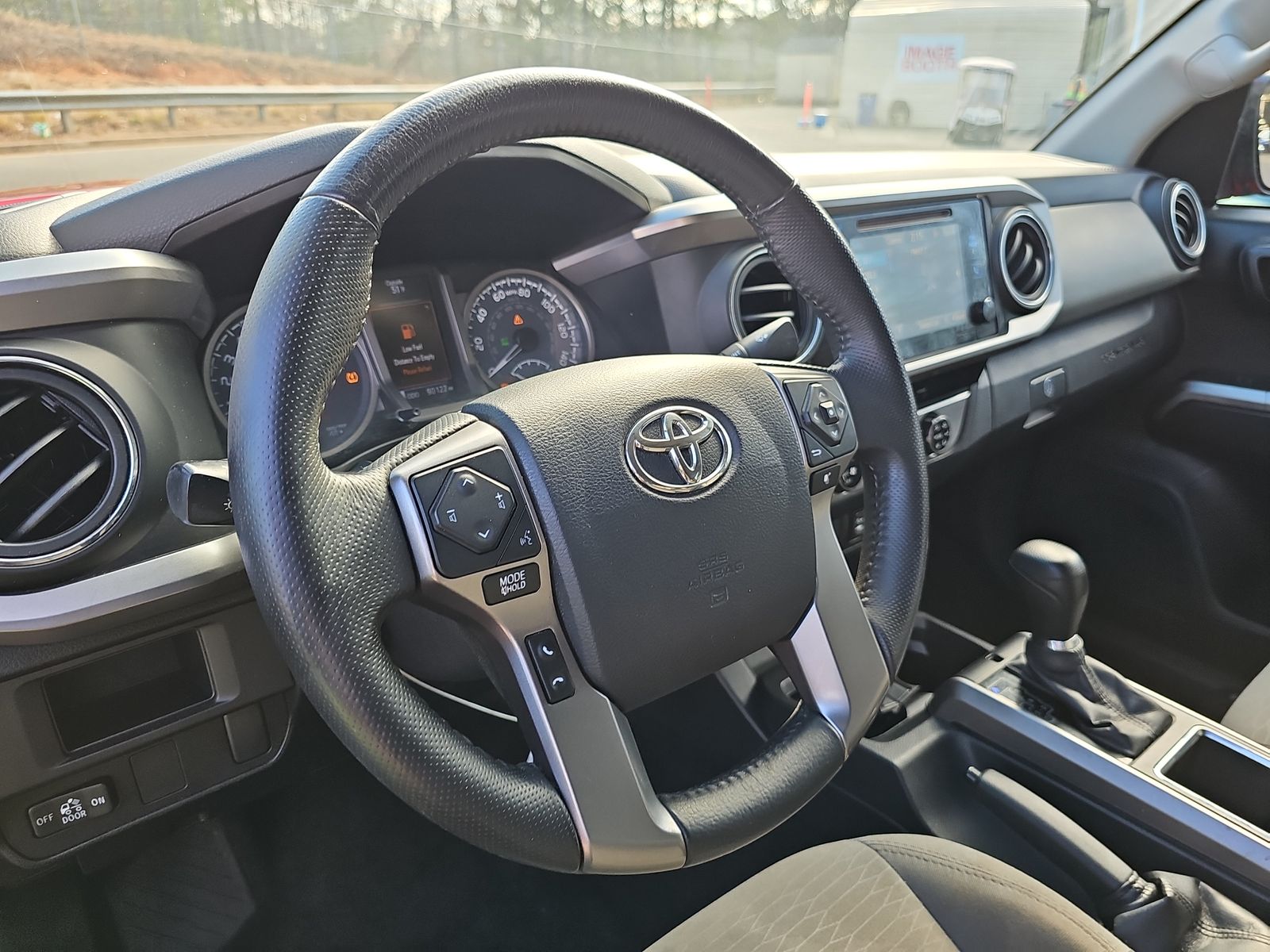 2017 Toyota Tacoma SR5 AWD