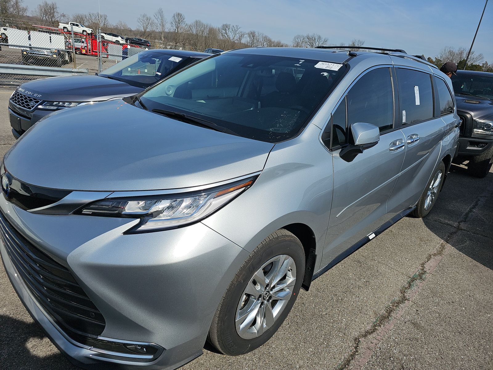 2022 Toyota Sienna Limited FWD 7-Passenger | Adcock Brothers Inc