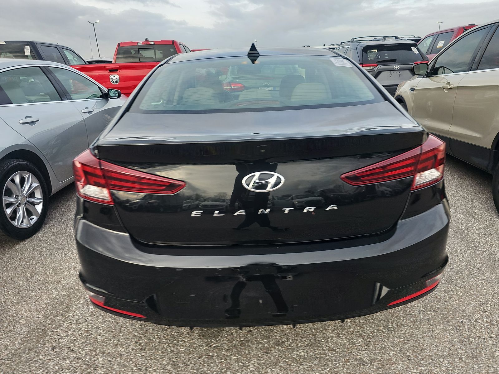 2019 Hyundai Elantra SEL FWD