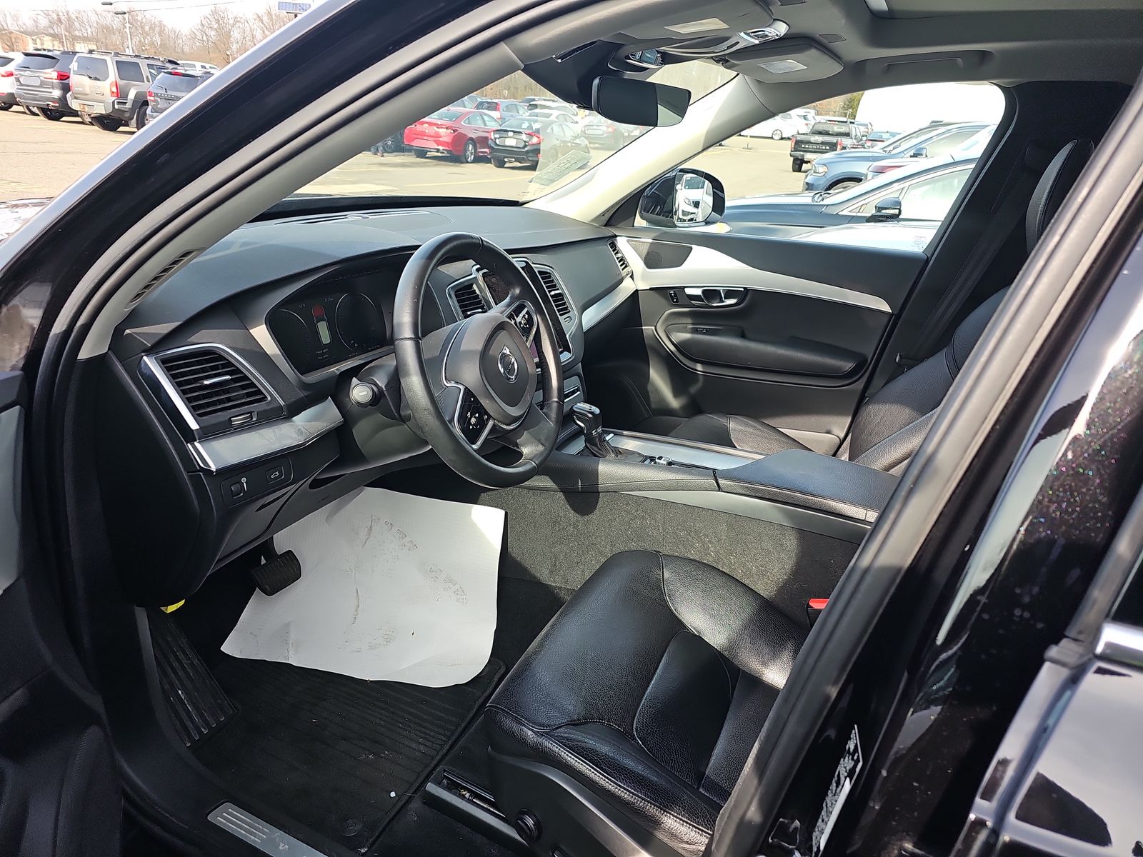 2016 Volvo XC90 T5 MOMENTM AWD