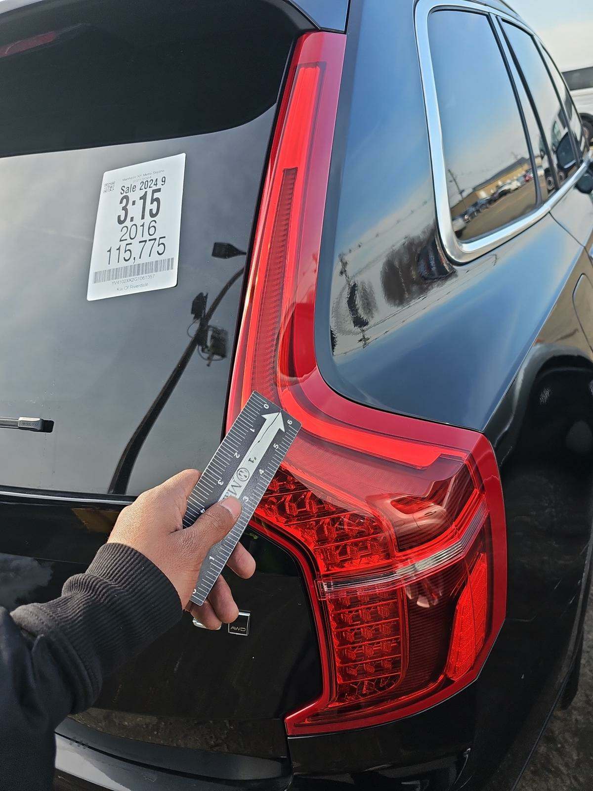 2016 Volvo XC90 T5 MOMENTM AWD